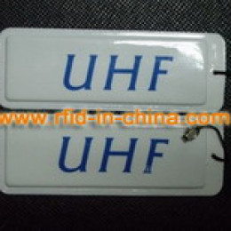 RFID Tracking in Clothing using costume RFID Hang Tag