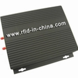 UHF RFID Reader with double antennas optimized for long distance applications